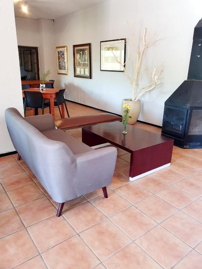 Merry Monte Casino Lodge House in Fourways Sandton Esterno foto